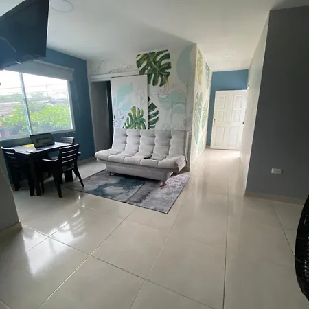 8 Personas Apartment *